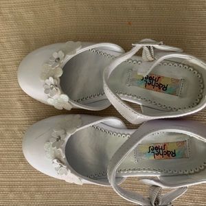 white patent leather shoes white/silver glitter